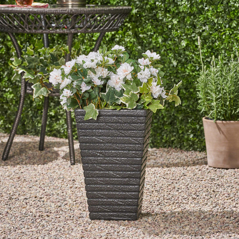 Pot à fleurs polyvalent en oxyde de magnésium pour des espaces extérieurs élégants