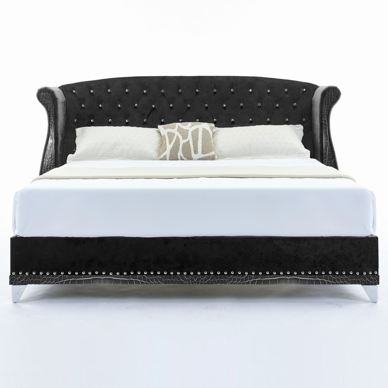 Sumi Velvet Upholstered Platform Bed With Button Tufting & Wooden Slats, Black, Queen
