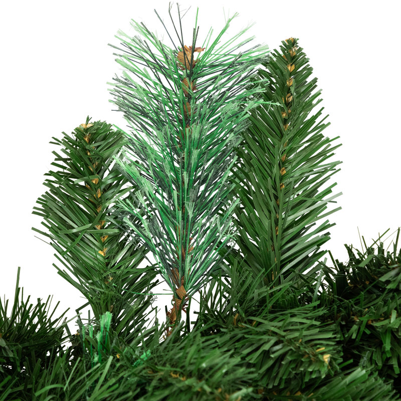 Couronne de Noël artificielle 24 po en pin mélangé cachemire - non éclairée