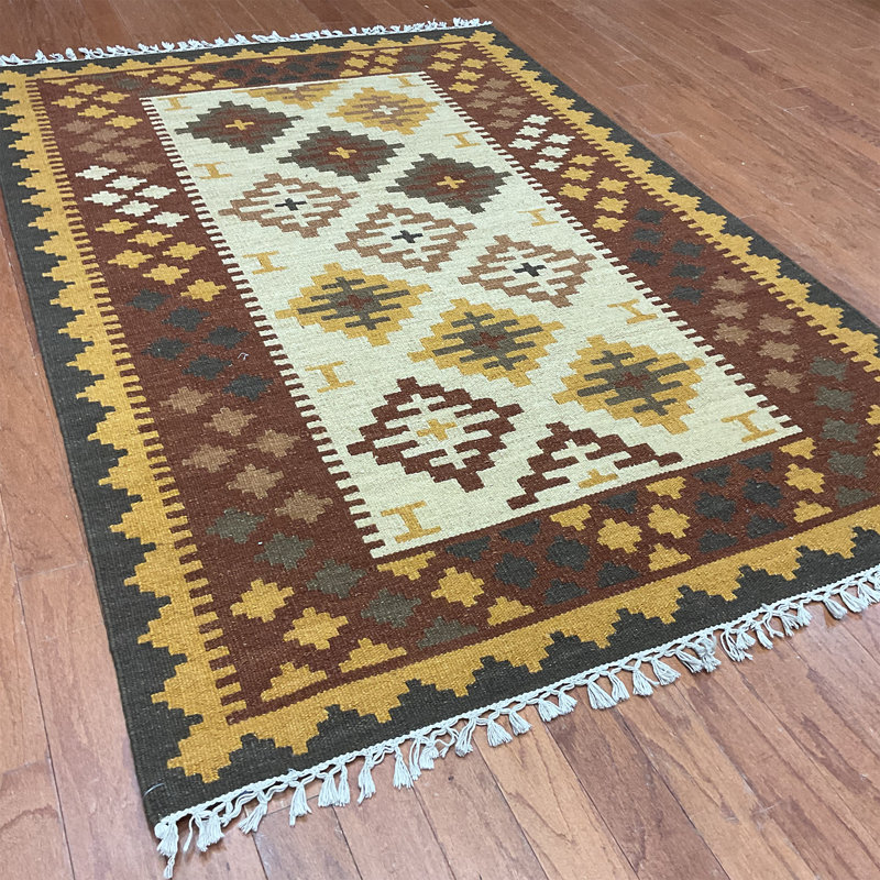 Kilim en laine tissé à la main