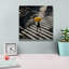 «Yellow Umbrella» par Decent Exposures, art mural sur toile-1876881917
