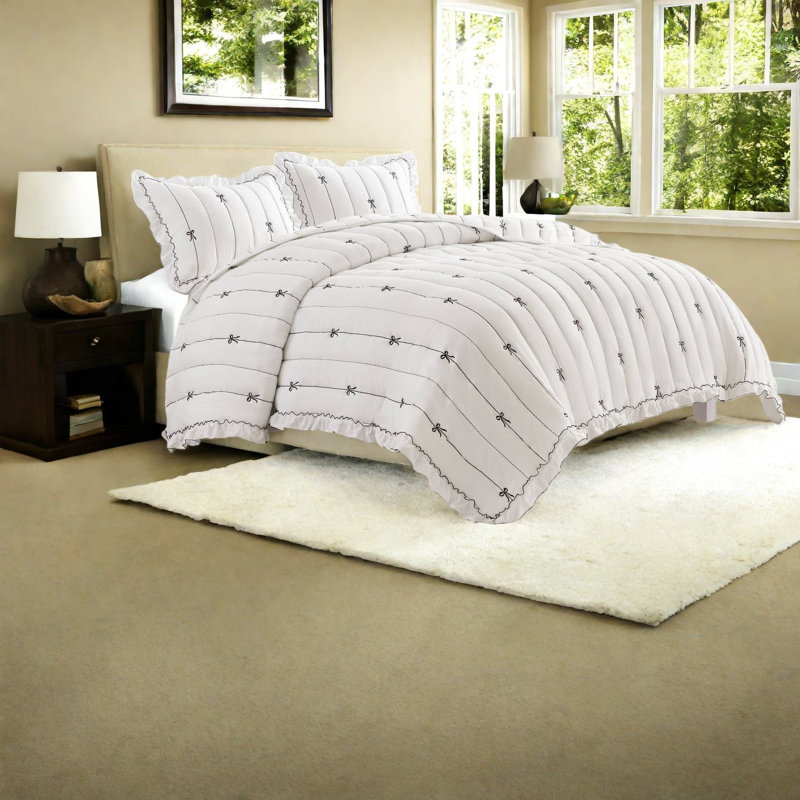 Ensemble de literie charmante en microfibre à motif de nœuds brodés, grand / double, style romantique jeune