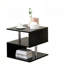Table d'appoint chic en forme de S avec trois niveaux pour le rangement et la présentation, parfaite pour les espaces de vie modernes.