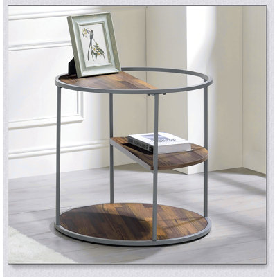 Table de bout à 1 demi-tablette unique de style industriel avec finition grise et noyer, trois tablettes et cadre thermolaqué