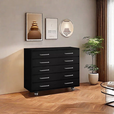 Armoire à finition fine et pratique