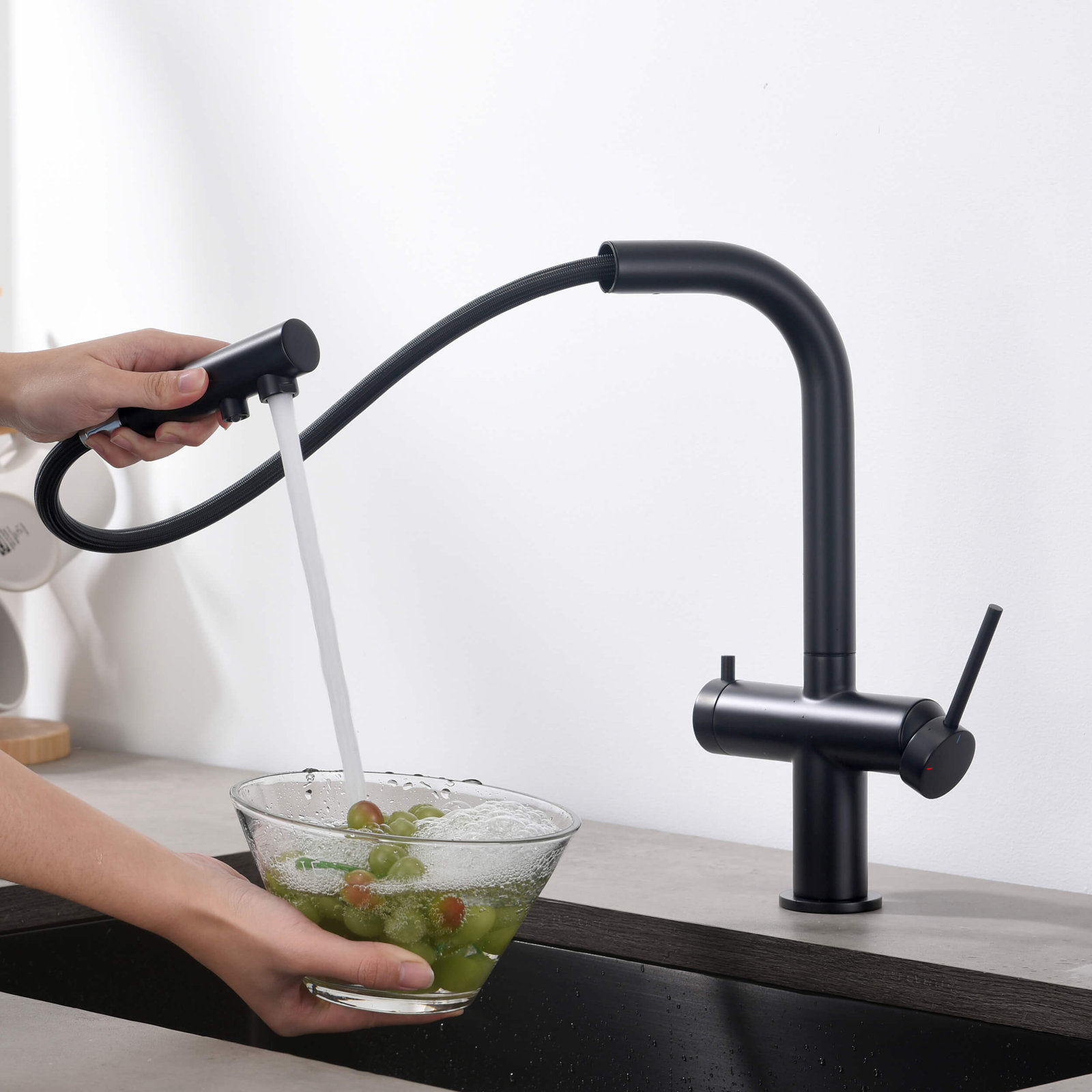 KIBI Circular 2-in-1 Pull-Out Faucet, Matte Black