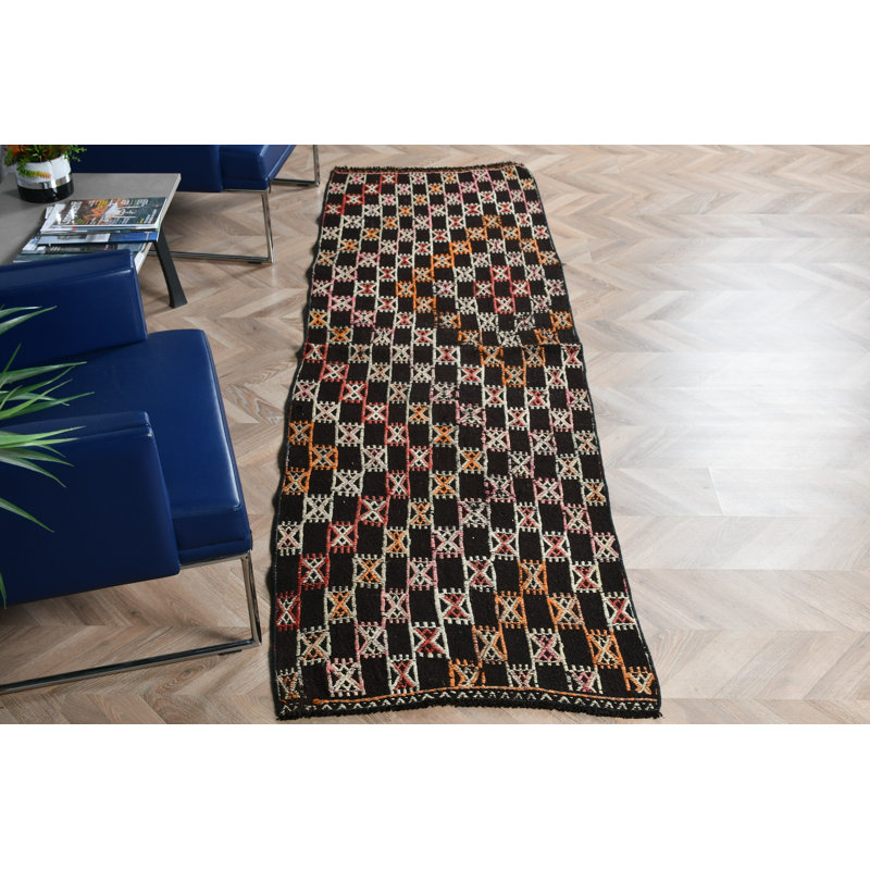 Chemin de table noir Kilim turc rétro brodé de motifs aztèques vibrants pour une touche organique dans votre chambre à coucher ou votre couloir