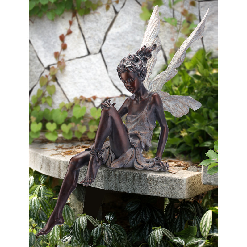 Statue de fée assise Turek