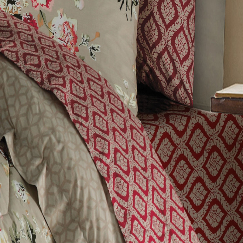 Coussin lac doré