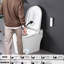 Toilette intelligente avec buse de nuit et autonettoyante, siège chauffant, couvercle rabattable avec capteur de pied, télécommande, affichage à DEL, couvercle ouvert,
