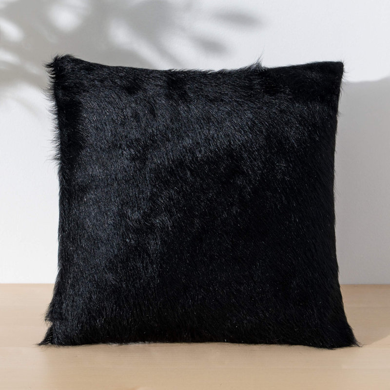 Coussin en peau de vache sel et poivre, Noir