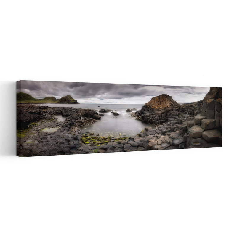 «Dramatic Ocean Colonnes Dramatic Serene Abstract Coastal Landscape», art mural, H 60 po x l 20 po