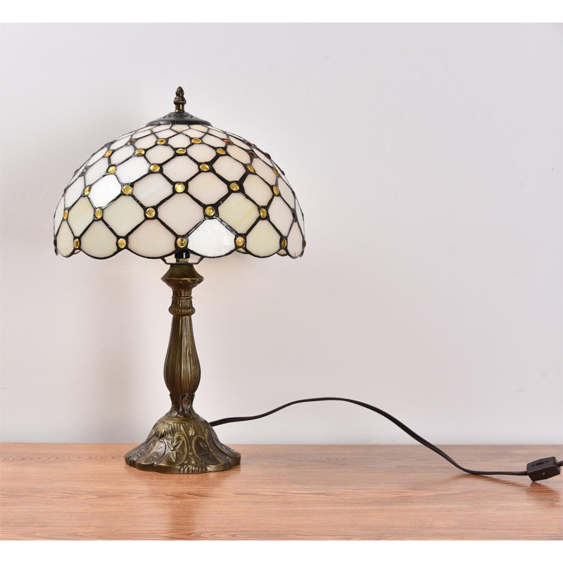 Lampe de table en résine Anjolena