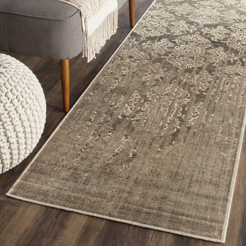 Tapis brun à motif géométrique Priebe, Tapis de couloir 2 pi 2 po x 8 pi