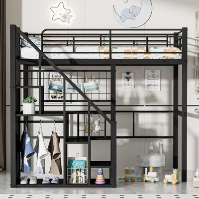Lit mezzanine simple avec garde-robe et escalier de rangement pour les petits espaces