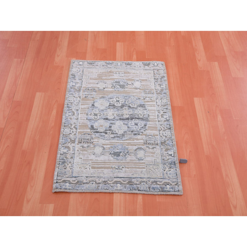 Tapis rectangulaire nouvel âge en laine 2 pi x 3 pi catégorisé catégora Gris
