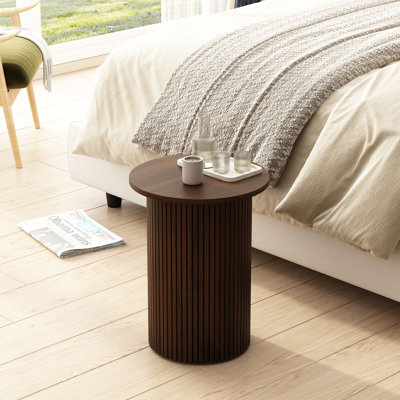Eversole 22.6" Fluted Round Side Table