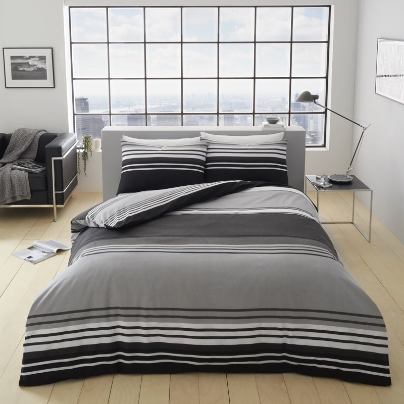 Geometric Polycotton Duvet Cover Set with Pillowcases - Lightweight Bedding in Single, Double & King Standard UK, Black/White