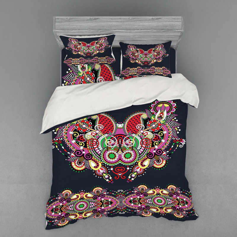 Traditional Polyester Duvet Cover, Queen Duvet Cover + 3 Additional Pieces