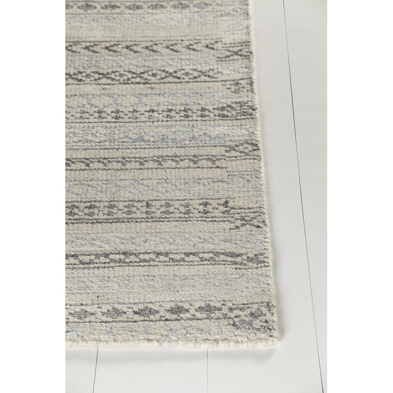 Isla Hand-Knotted Cream/Gray Area Rug, Rectangle 7'9" x 10'6"
