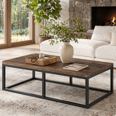 Table basse 55 po en bois massif rustique avec cadre en fer noir, table basse industrielle de style campagnard