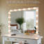 Miroir de maquillage avec lumière