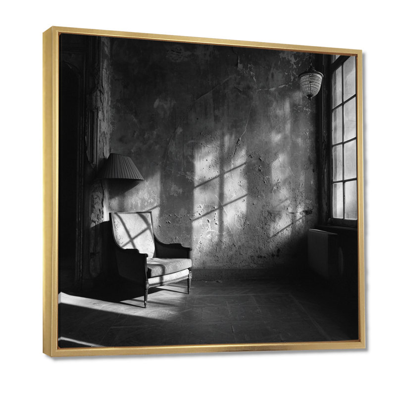 «Urban Solitude Couch Interior Sunset», reproduction d'art abstrait, Toile avec cadre flottant or, H 30 po x l 30 po x P 1 po
