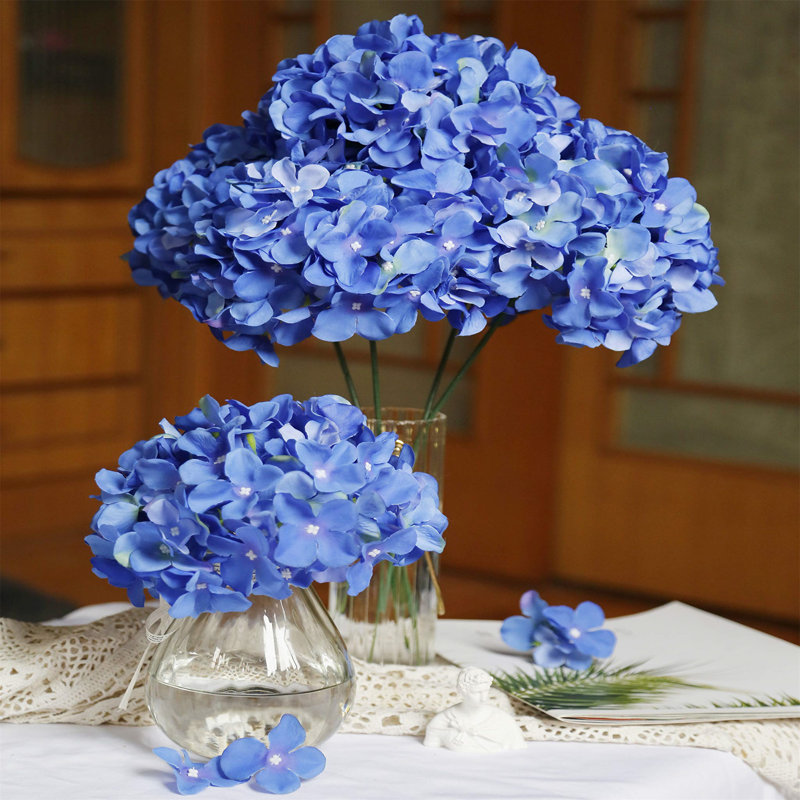 Arrangement, Blue