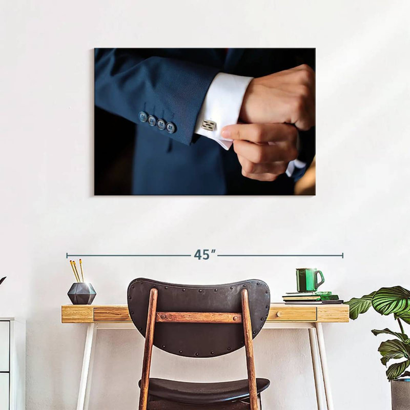 Shuttleworth Groom Cuff, 24" H x 36" W