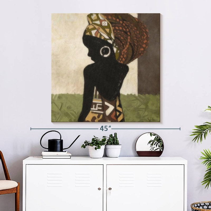Leisha Regality II, 33" H x 33" W