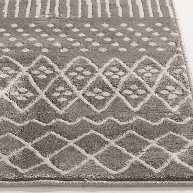 Bejarano Geometric Indoor Rug, Rectangle 5' x 7'6"