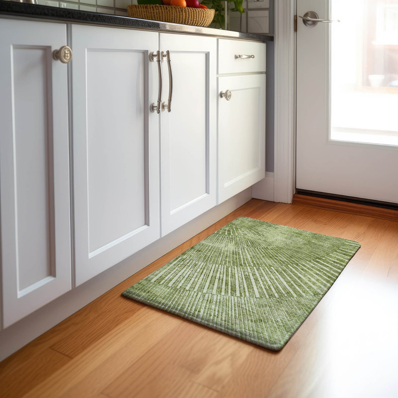 Cerrito Area Rug with Non-Slip Backing, Rectangle 1'8" x 2'6"