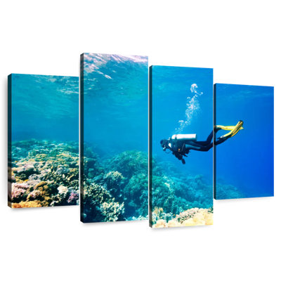 Senne Underwater Scuba Diver