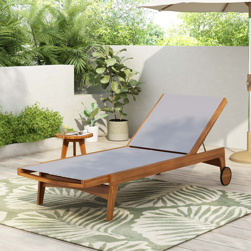 Chaise longue d'extérieur, Gris