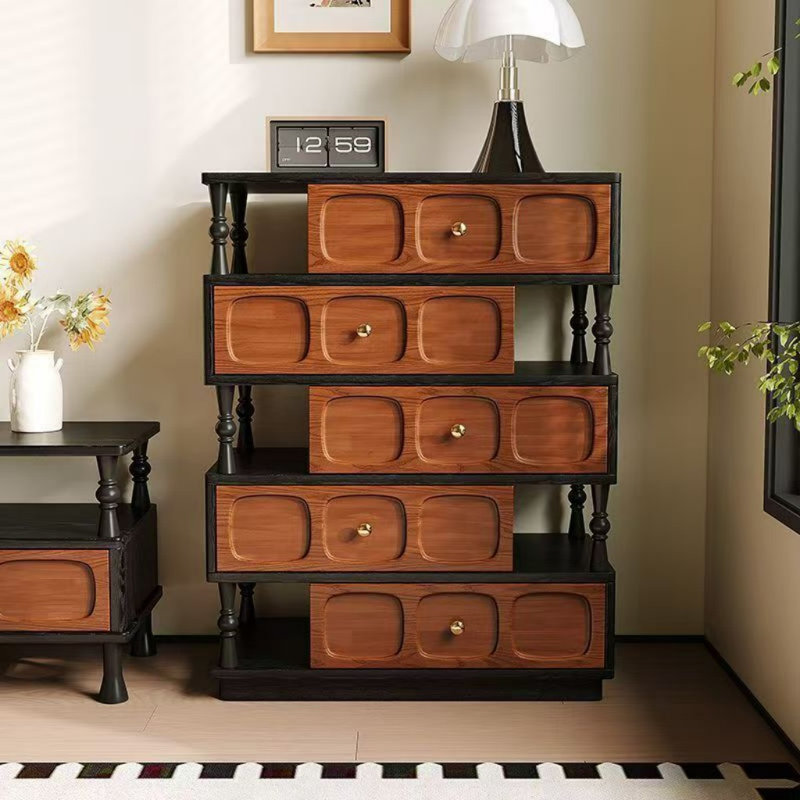 Commode rétro et simple