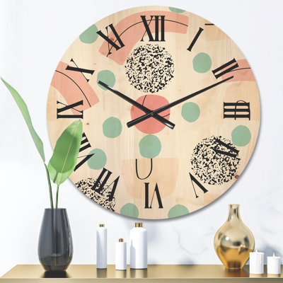 Horloge murale en bois organique et éléments