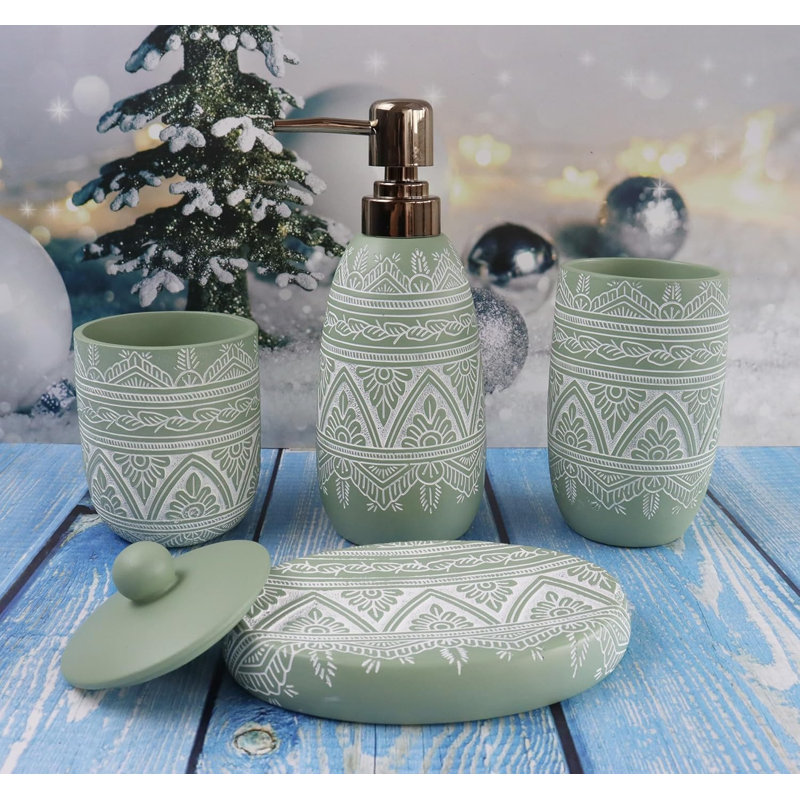 Green bathroom accessory set