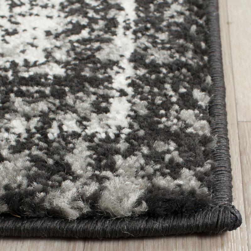 Osakis Performance Oriental Rug, Square 3'