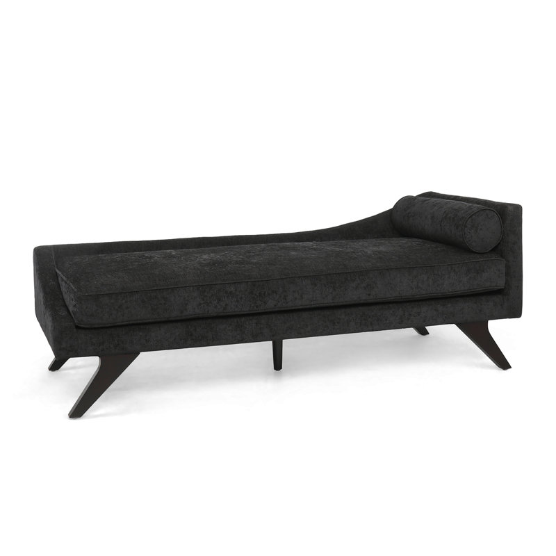 CHAISE LUNGE