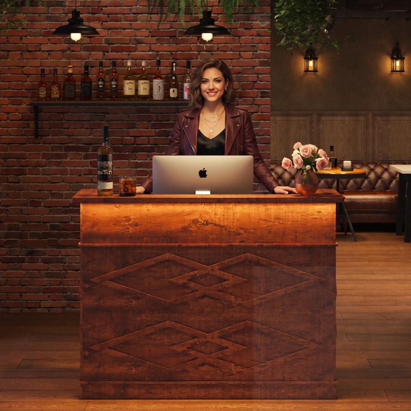 Bureau d'accueil avec port USB