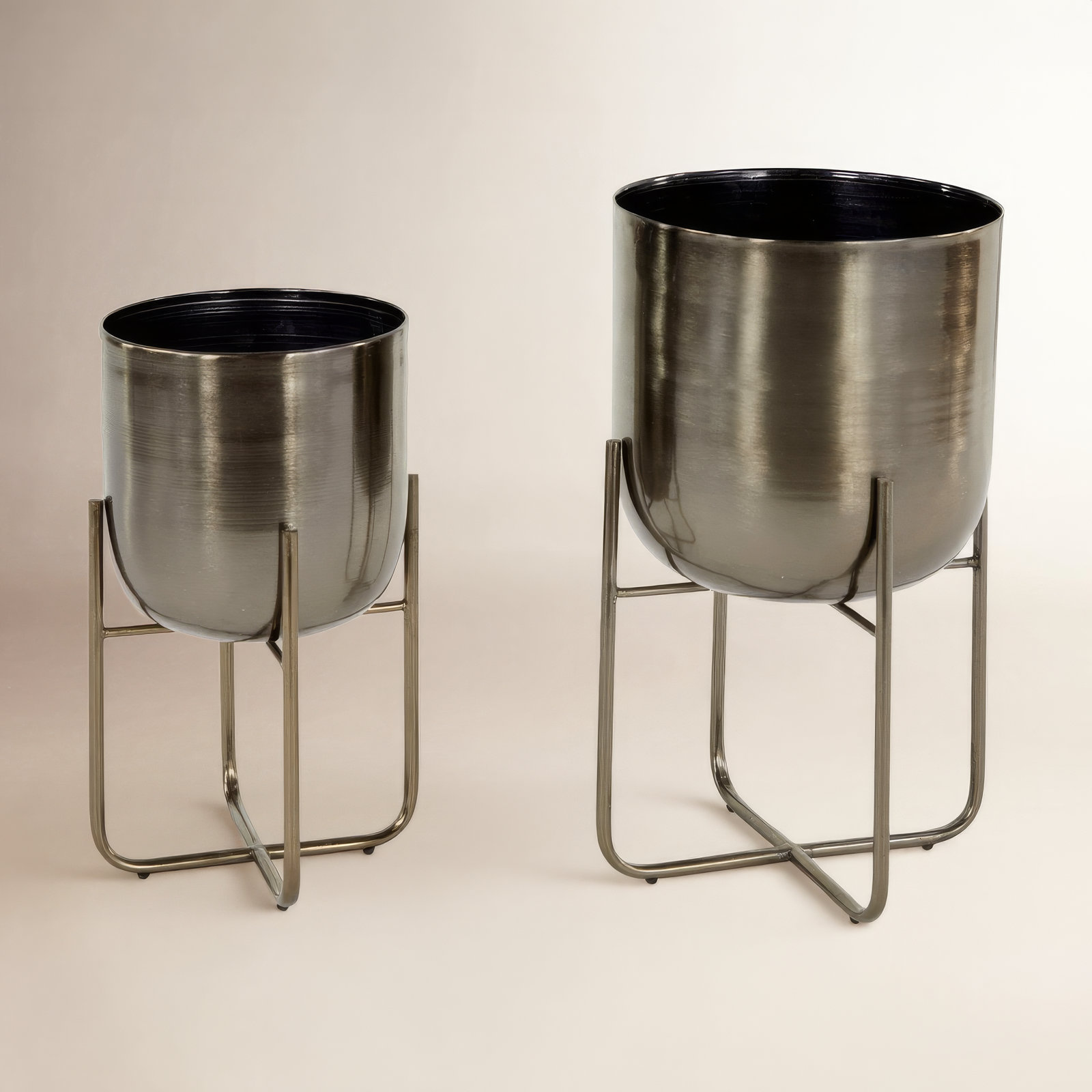 Nickson 2-Piece Iron Pot Planter Set, Black