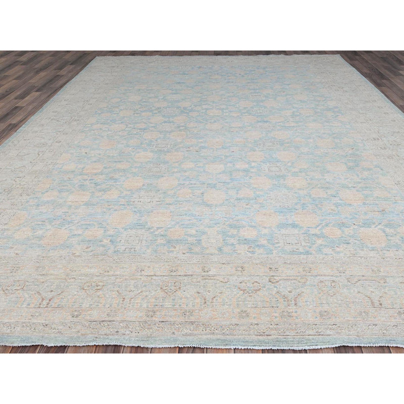 Tapis unique 10 pi x 13 pi 6 po Seaneen