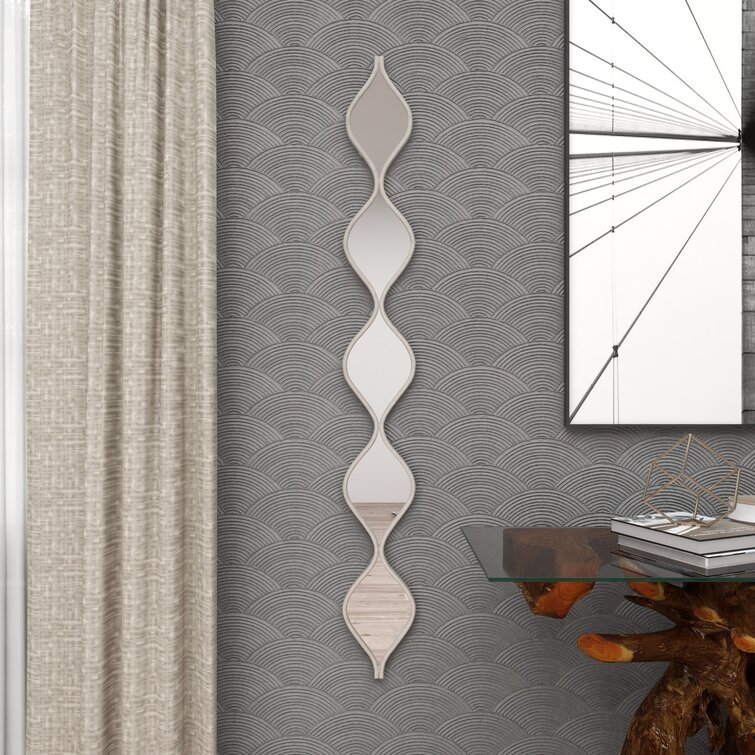 Slim Stacked Chain 5 Layer Wall Mirror with Tear Drop Pattern and Foil Detailing