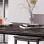 Table de roche moderne et luxueuse-1696945186