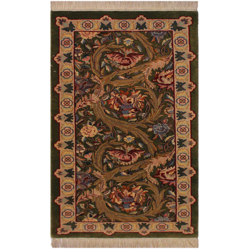 Padang Wool Oriental Indoor Rug