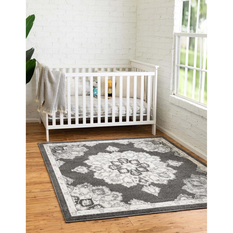 Oriental Indoor Rug, Square 4'