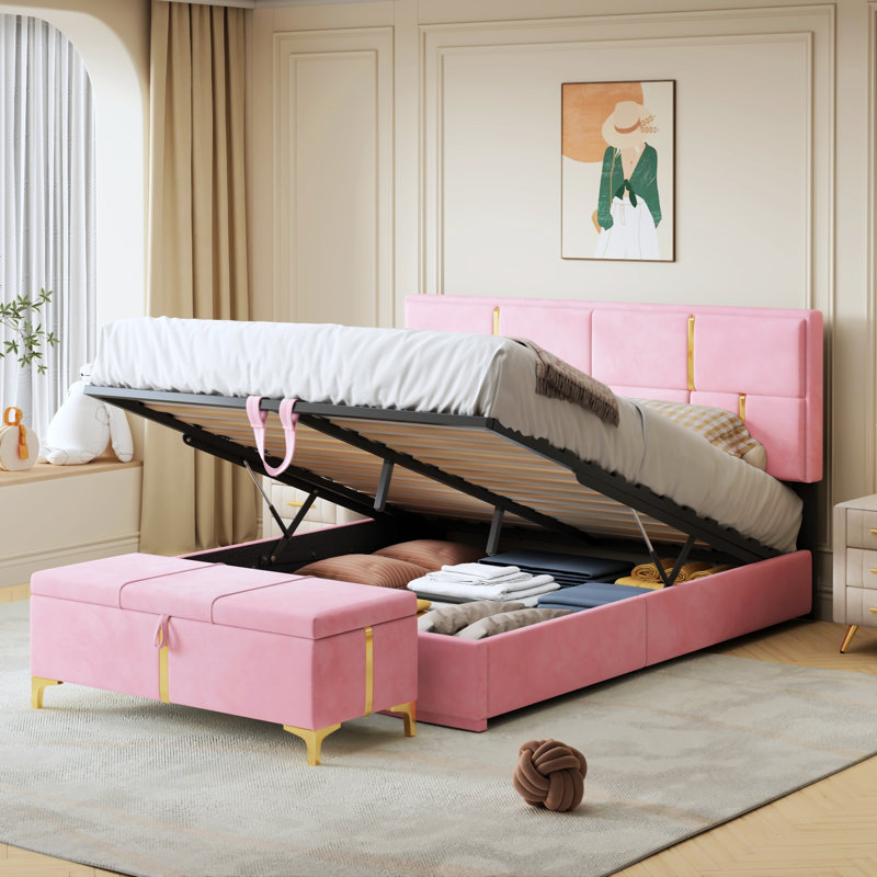 Kojtcho Piece Bedroom Set, Pink