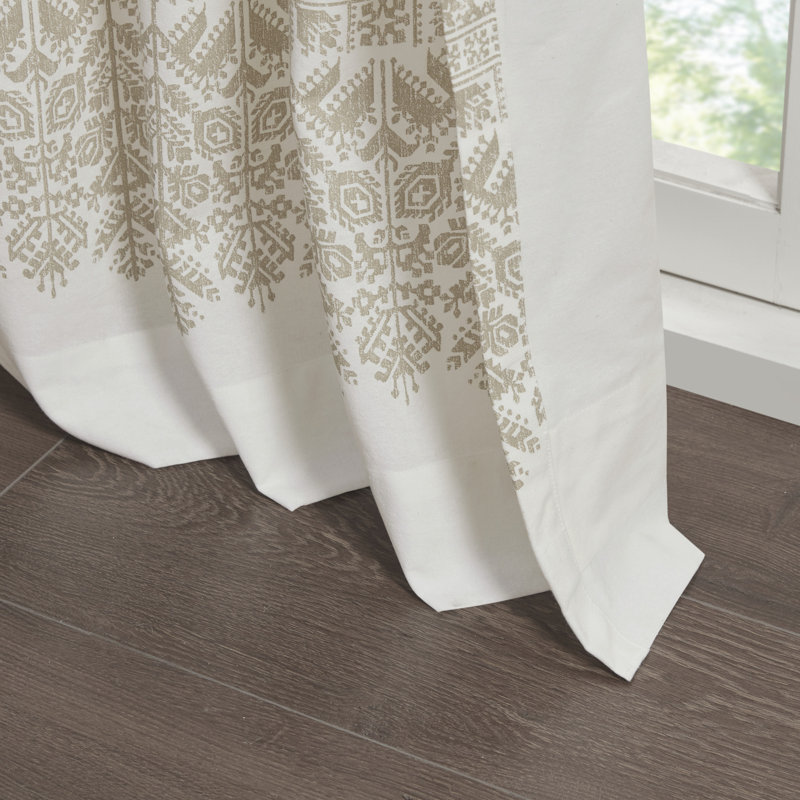 Panneau de rideau simple obscurcissant 50% 84 po avec chenille et doublure Mila Taupe Argyle, Pes