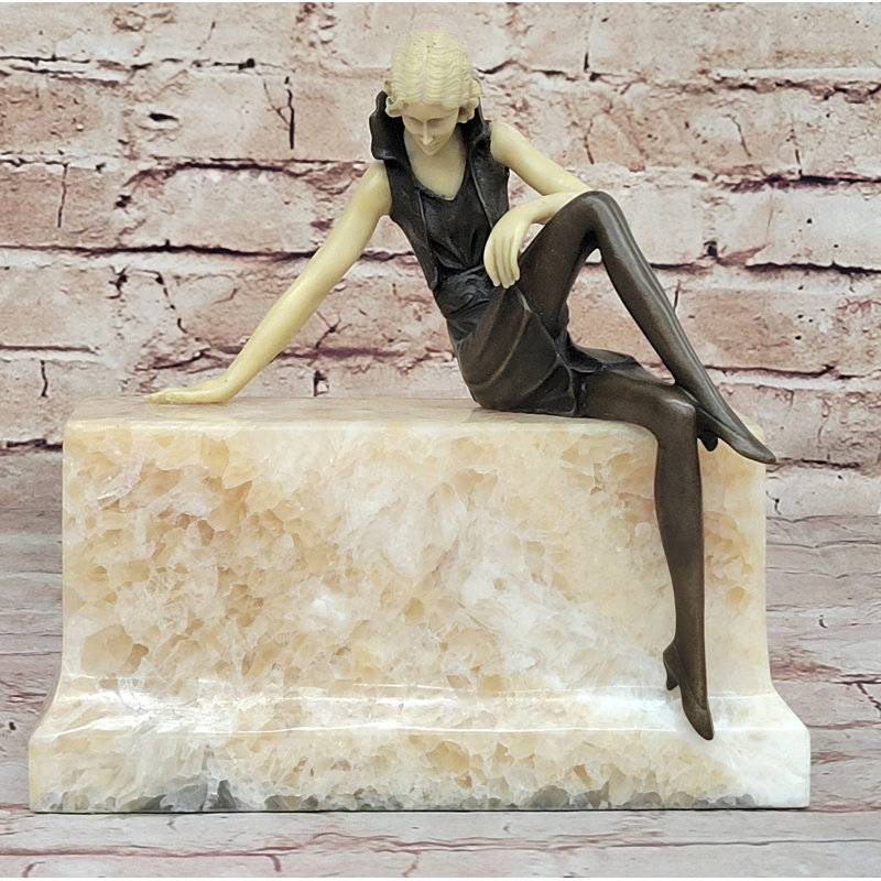 Figurine sexy