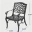 Une chaise classique éternelle, ajoutant de l'élégance au salon-2126436076